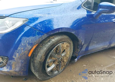 2018 Chrysler Pacifica Touring Plus из США, поврежденный, VIN 2C4RC1FG9JR228594